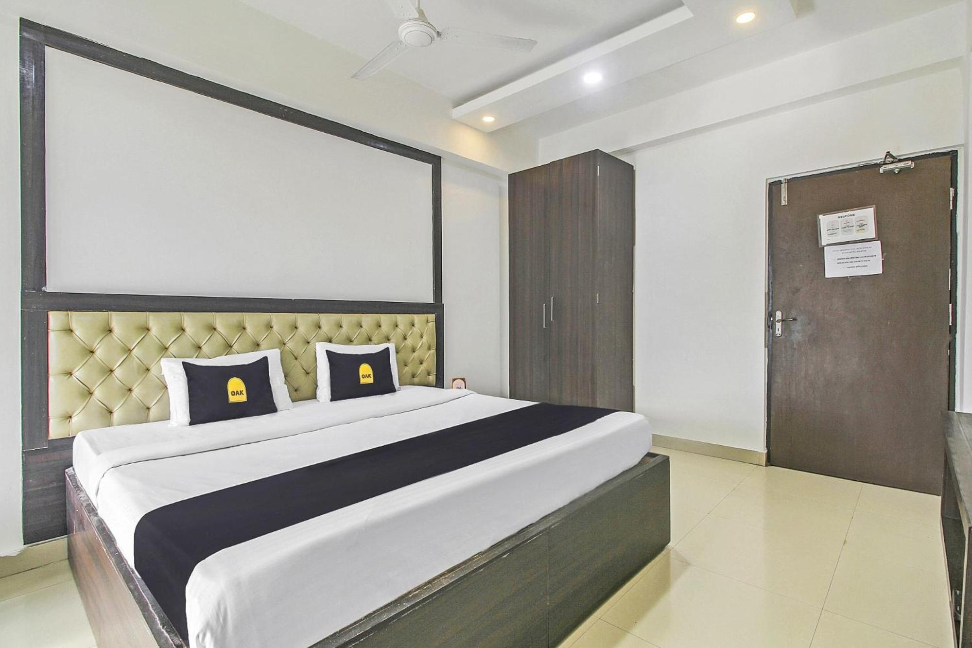 Super Townhouse Oak The Platinum Studio New Town ภายนอก รูปภาพ