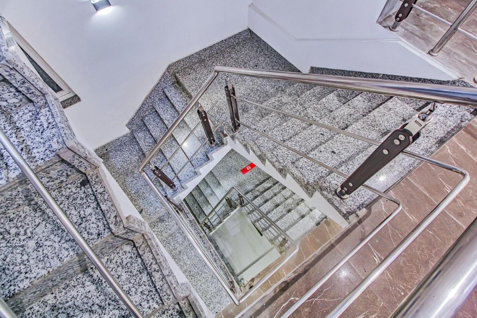 Super Townhouse Oak The Platinum Studio New Town ภายนอก รูปภาพ
